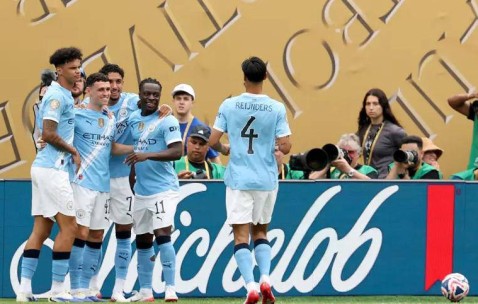 世俱杯局势逆转：曼城轻松进决赛，梅西对决欧冠冠军，巴甲球队完胜