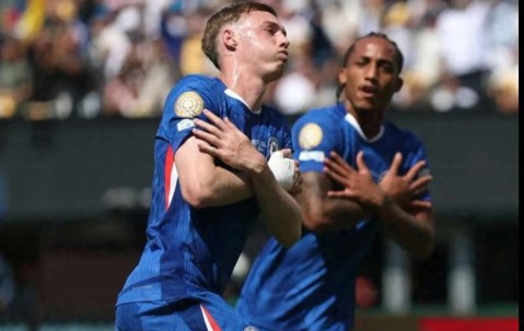 伦敦德比今夜引爆！切尔西12场不败神话能否延续？铁锤帮危矣