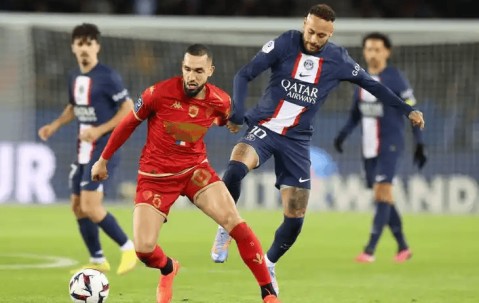 周五010法甲巅峰对决！巴黎圣曼主场碾压？摩纳哥残阵硬刚，比分进球数精准剖析