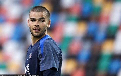 多纳鲁马或加盟曼联？巴黎门神告别之夜引爆转会市场