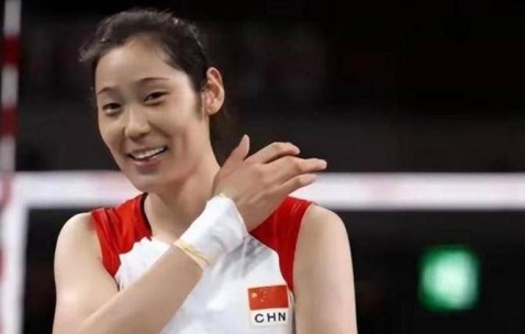 朱婷145万年薪顶全队？意甲豪门800万碾压，保级队只剩绝望