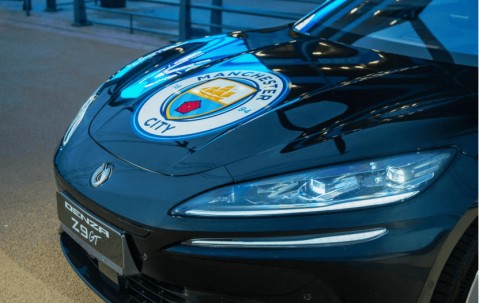 比亚迪和曼城足球俱乐部合作？