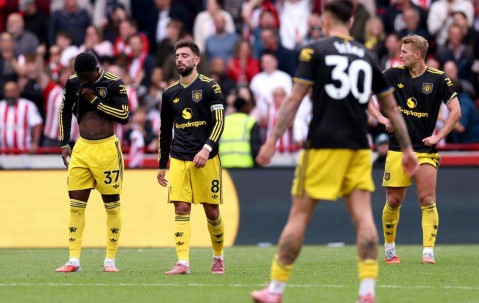 下课倒计时？英媒爆料，曼联开始关注阿莫林接班人，哈维渴望执教