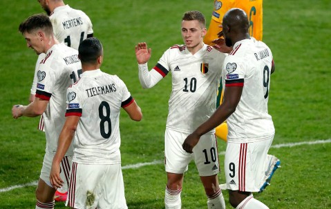 周一001意甲：博洛尼亚与克雷莫纳的激情碰撞