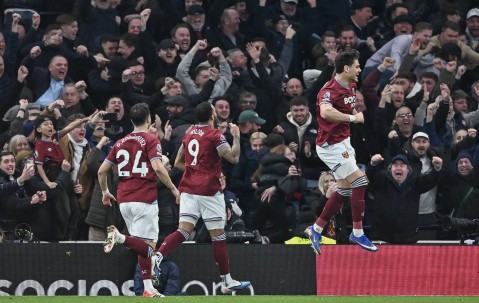 （体育）足球——英超：西汉姆联胜热刺