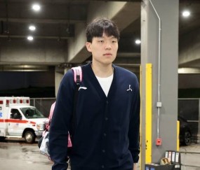 仅打62秒！杨瀚森连续两战0分 开拓者内线已不需要他？