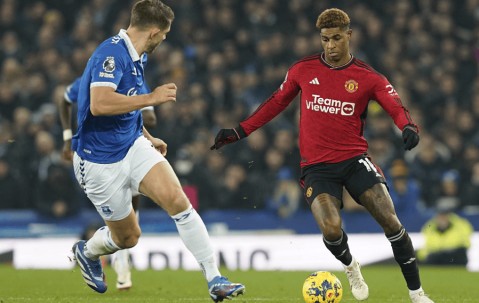 周日015 德甲：门兴格拉德巴赫VS奥格斯堡——德甲中游拉锯战，攻防均衡对决