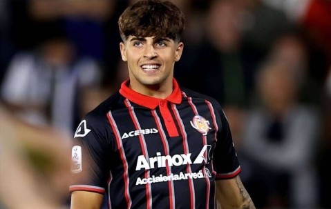 28球9助攻！18岁锋线妖童横空出世，名记爆料，两大意甲豪门疯抢