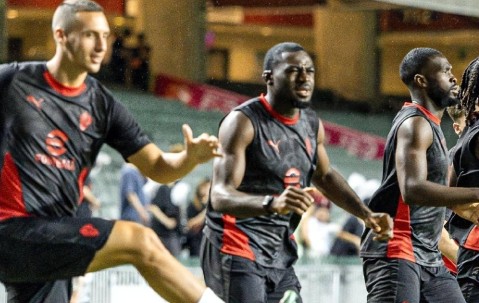 热身赛利物浦对阵AC米兰，新援亮相成为焦点，主帅战术博弈定胜负