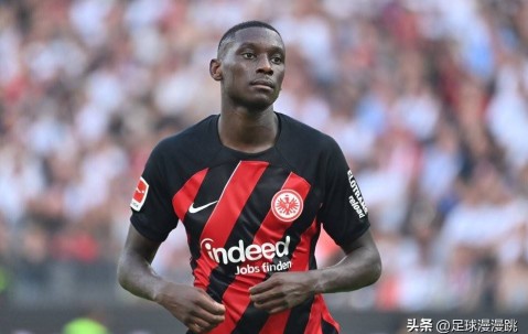 5前锋卖3.83亿，德甲第一黑店！利物浦花费9500万，会当冤大头吗