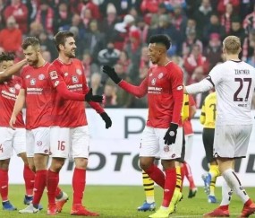 德甲焦点战：拜仁主场迎战美因茨，三分是唯一目标