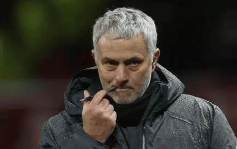 曼联当初解雇穆里尼奥，是否是个败笔？